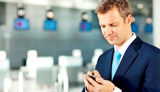 ventajas-e-inconvenientes-de-hacer-reservas-de-viaje-por-el-movil