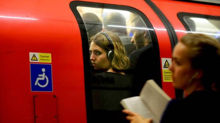 djm117-britain-railway-stri_9018932_20181213074245